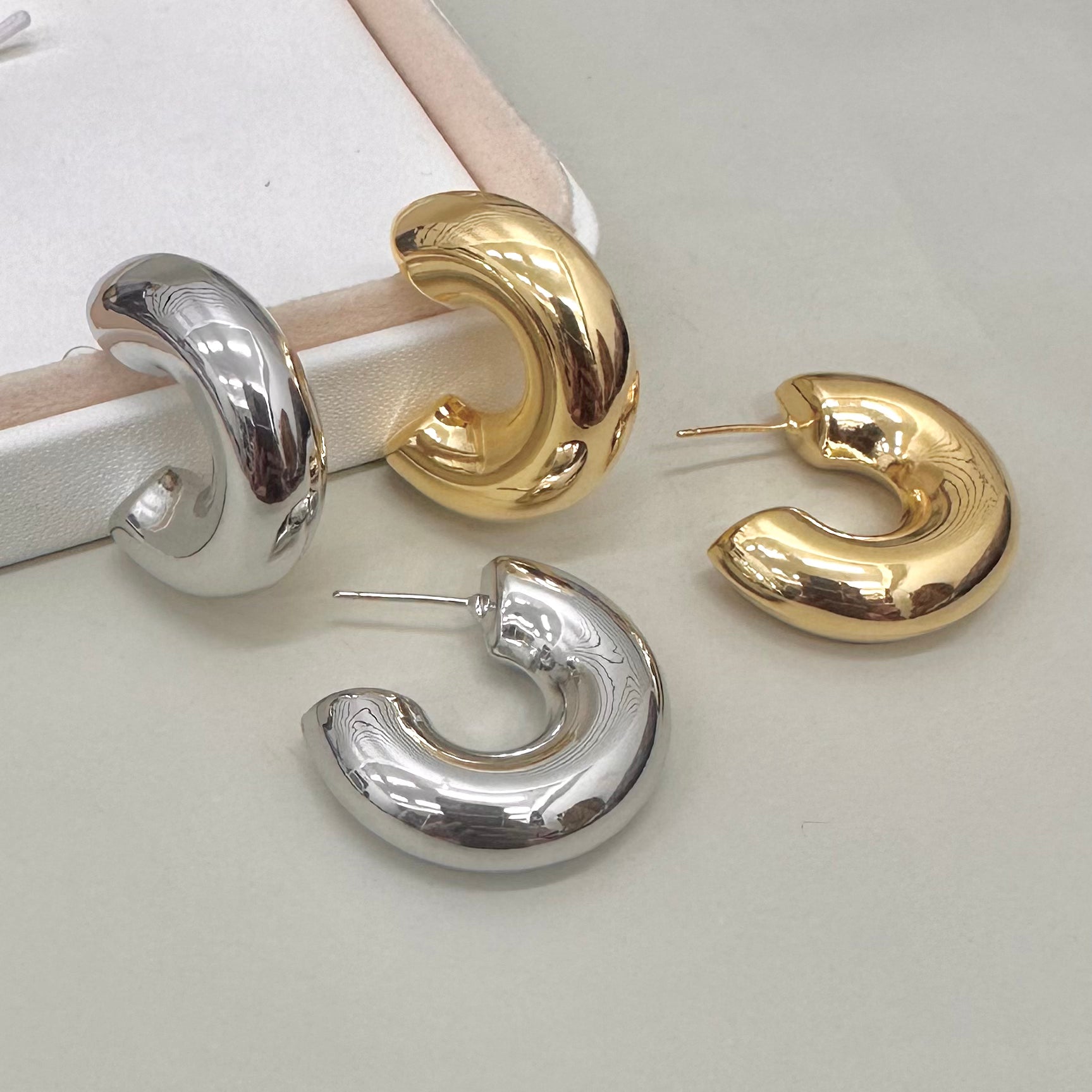 AROS  BAÑO DE ORO | ARGOLLAS EN C | 30MM X 8MM