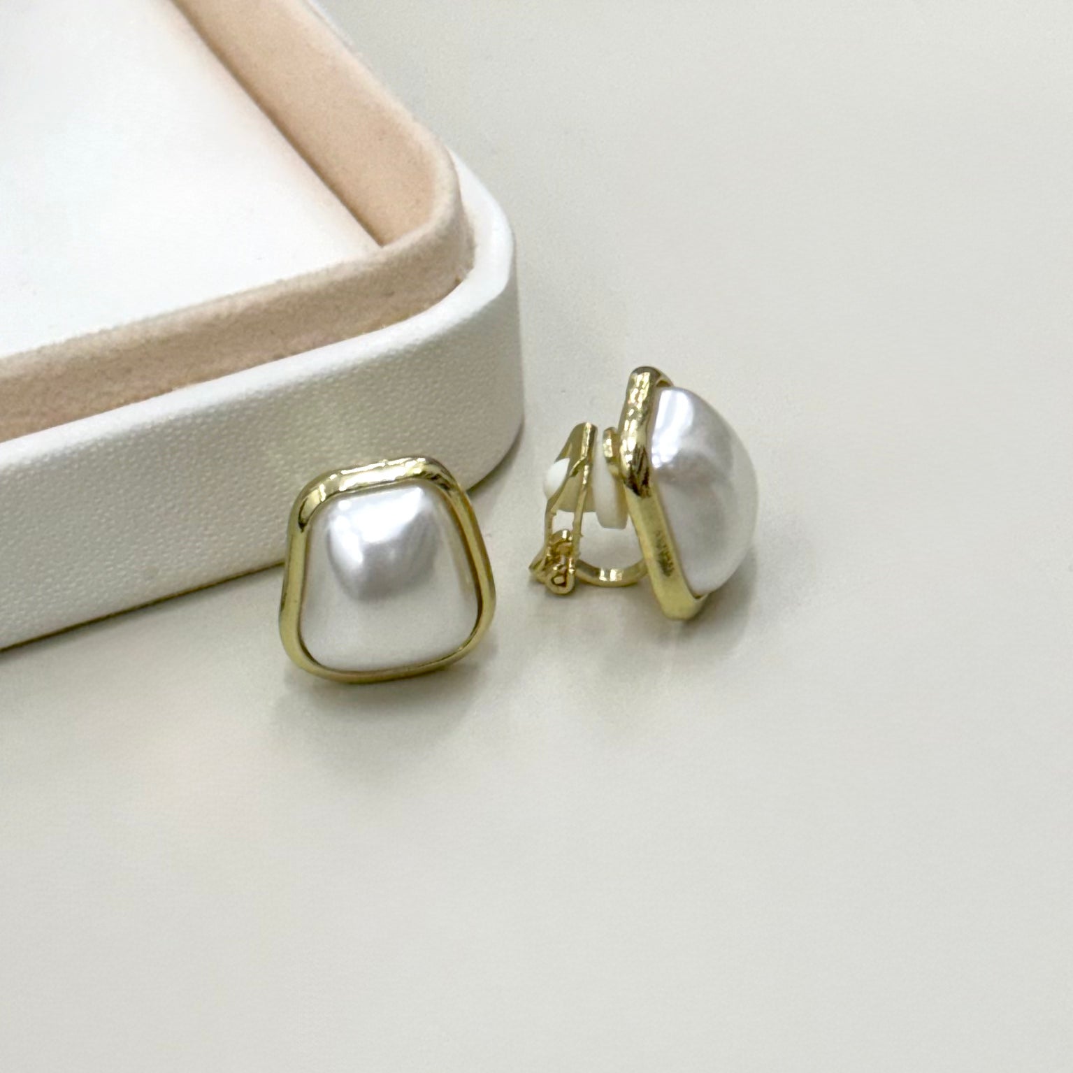 AROS SEMI RECTANGULAR CON PERLA | CLIP | LUNAM