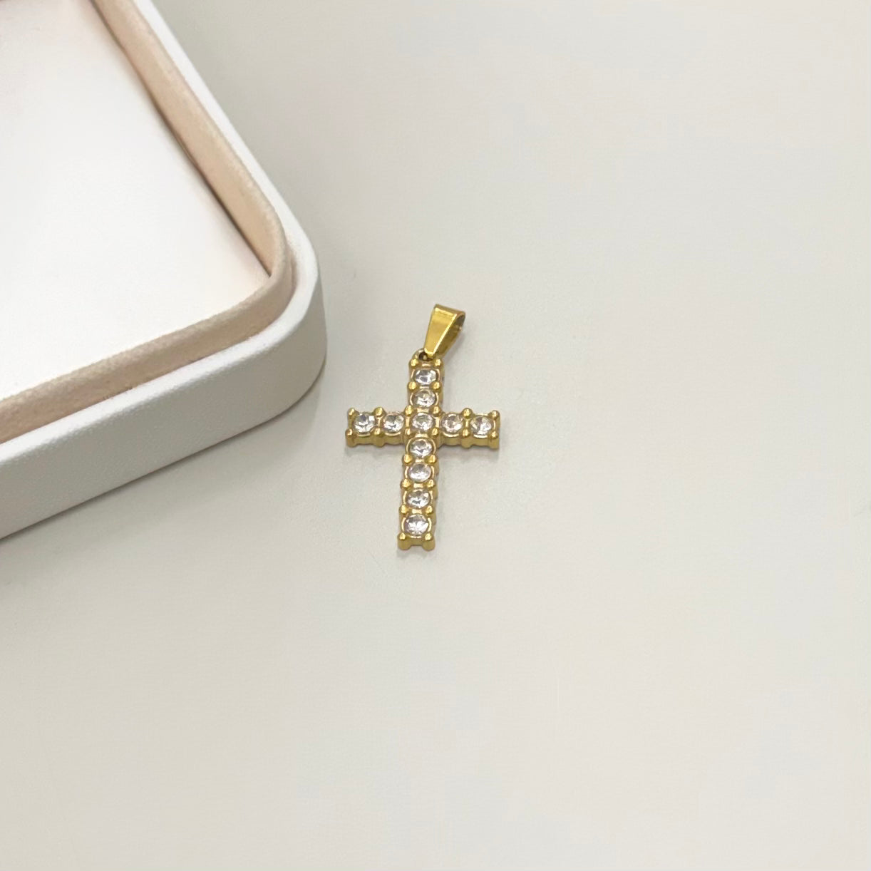 COLGANTE RELIGIOSO | CRUZ CON CIRCONES