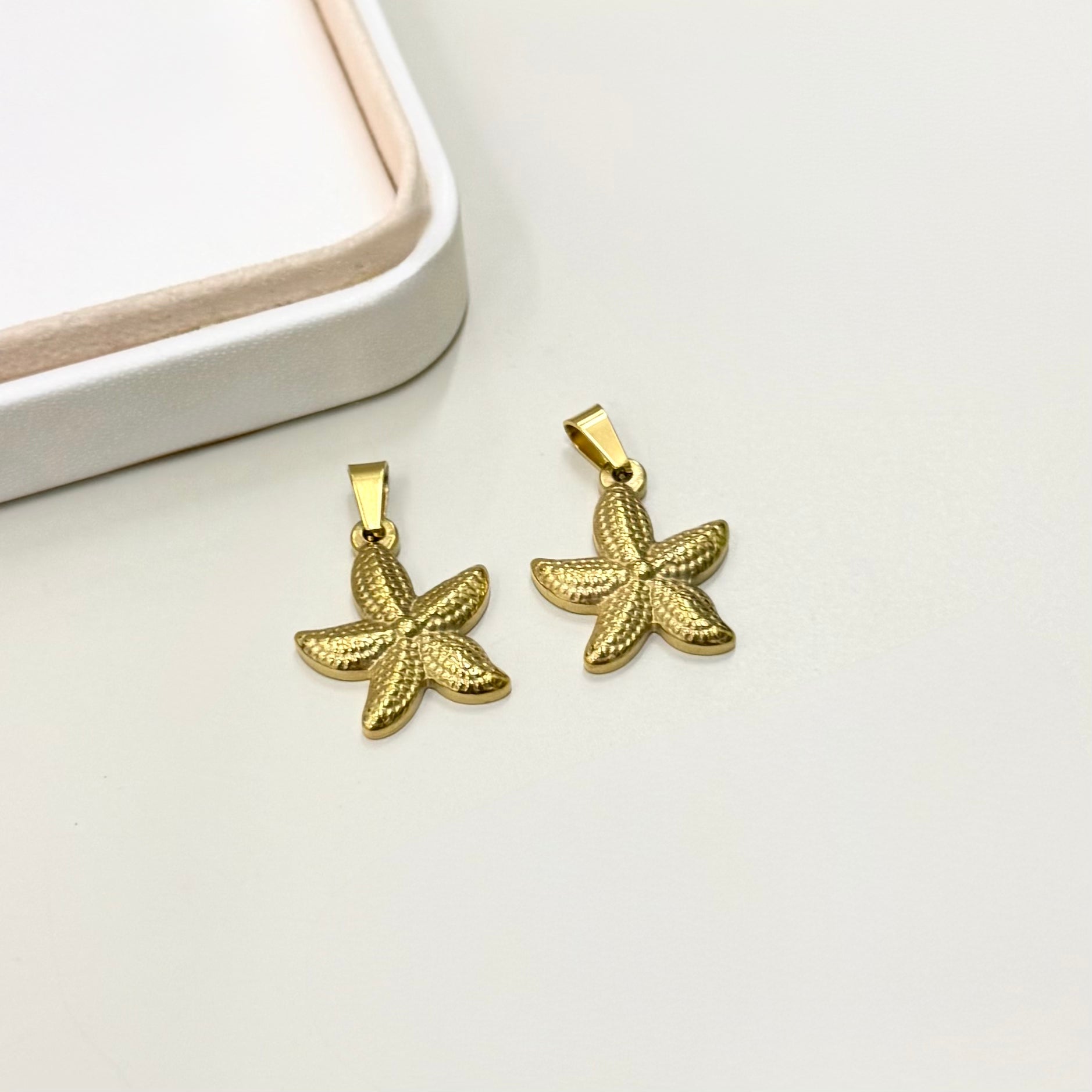 COLGANTE ESTRELLA DE MAR | BAÑO DE ORO
