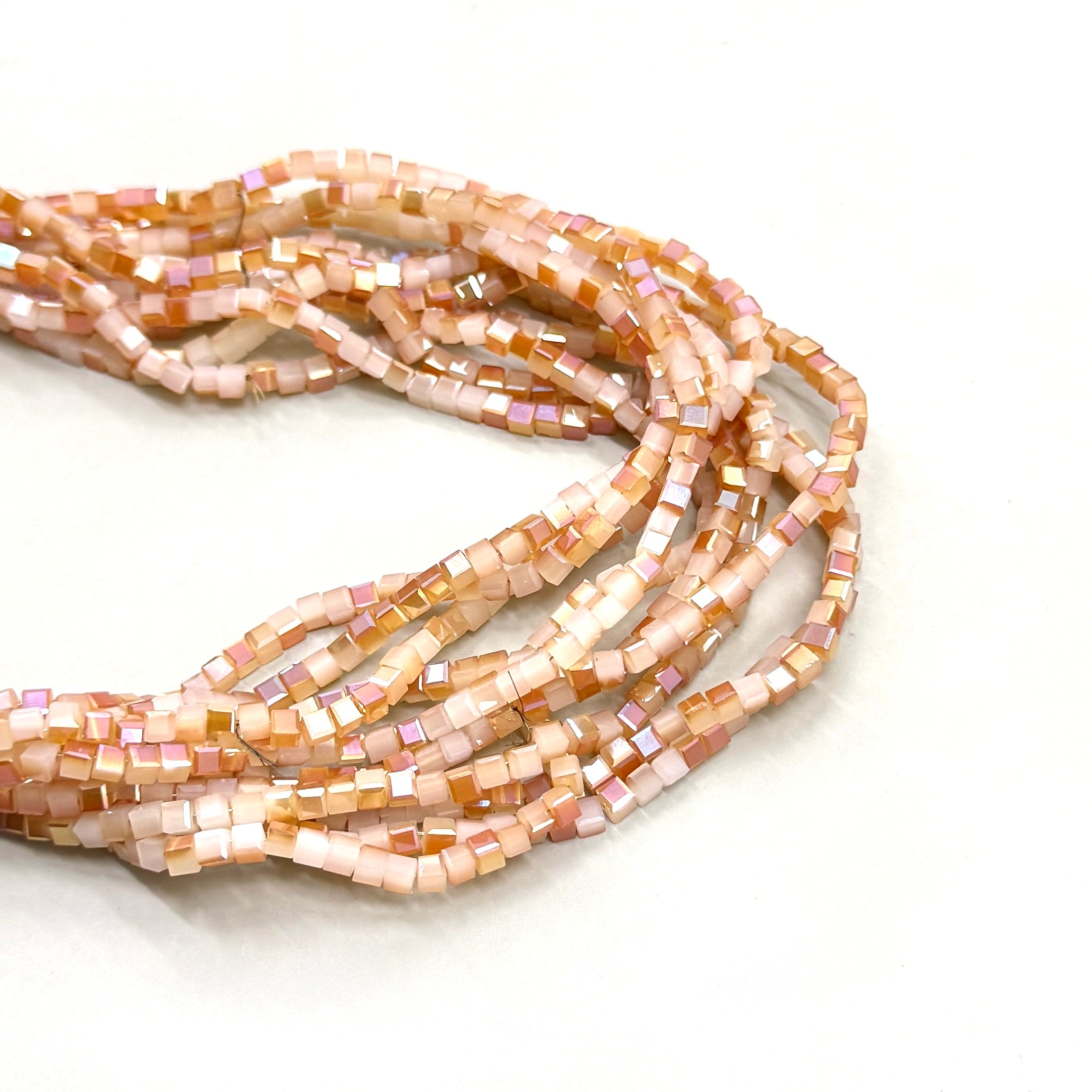 CRISTAL CUADRADO | 3MM | BICOLOR CREMA OPALESCENTE GOLDROSE