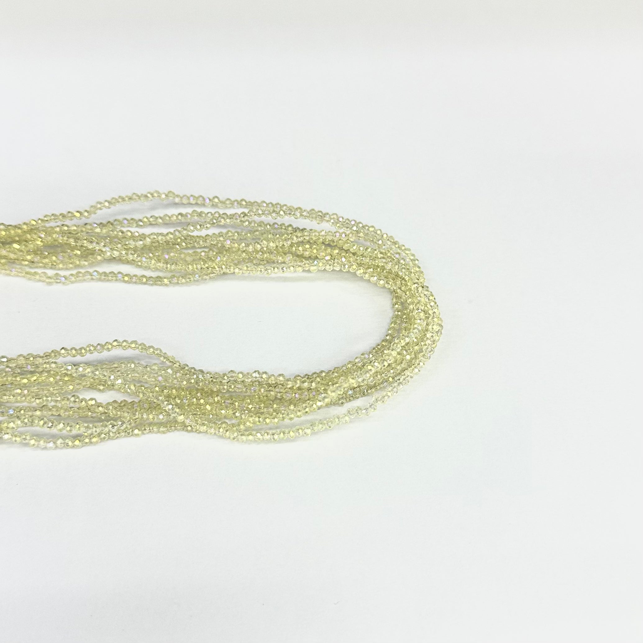 CRISTAL CHATO | 2.5MM | AMARILLO CLARO TRASLUCIDO TORNASOL