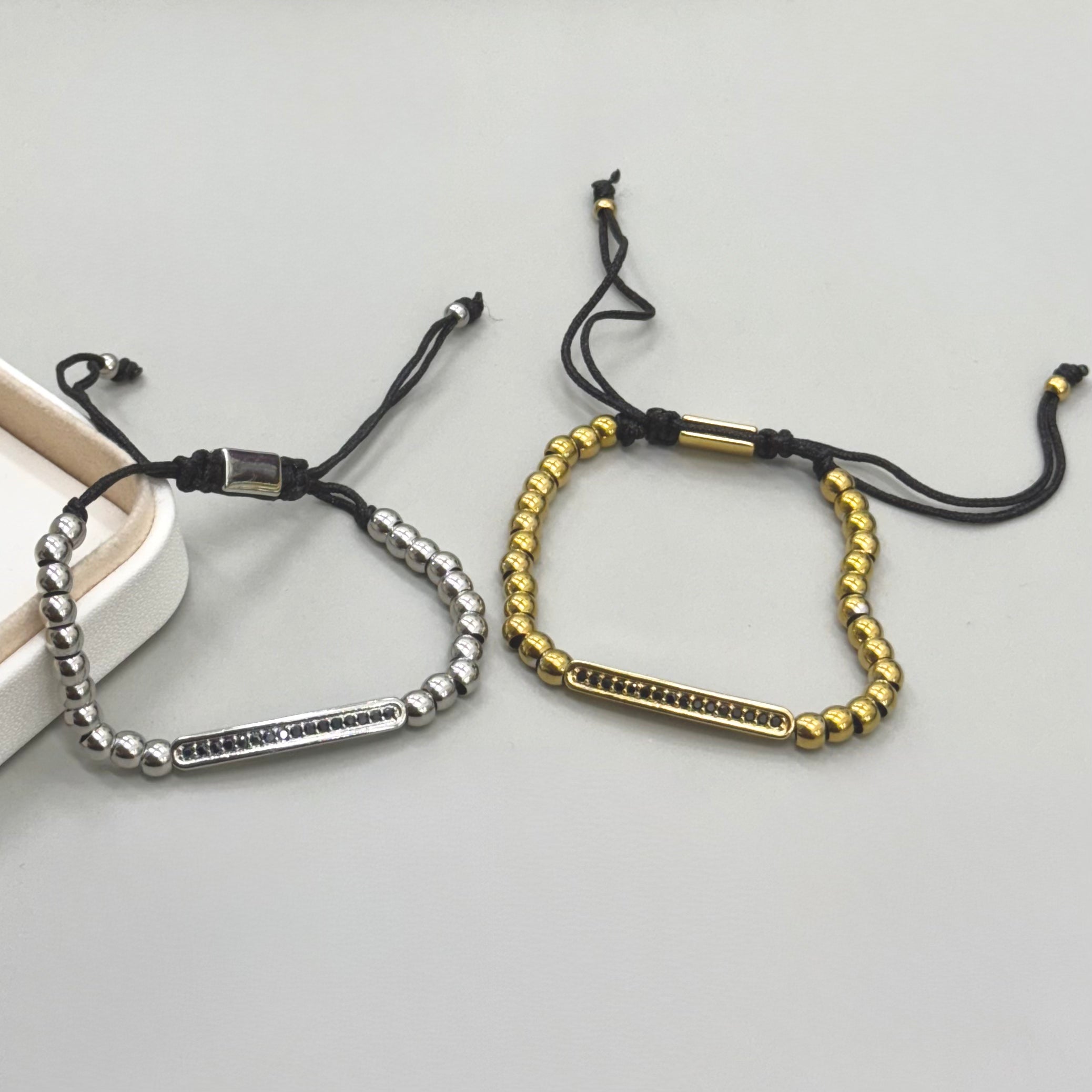 PULSERA HILO | STRASS NEGRO