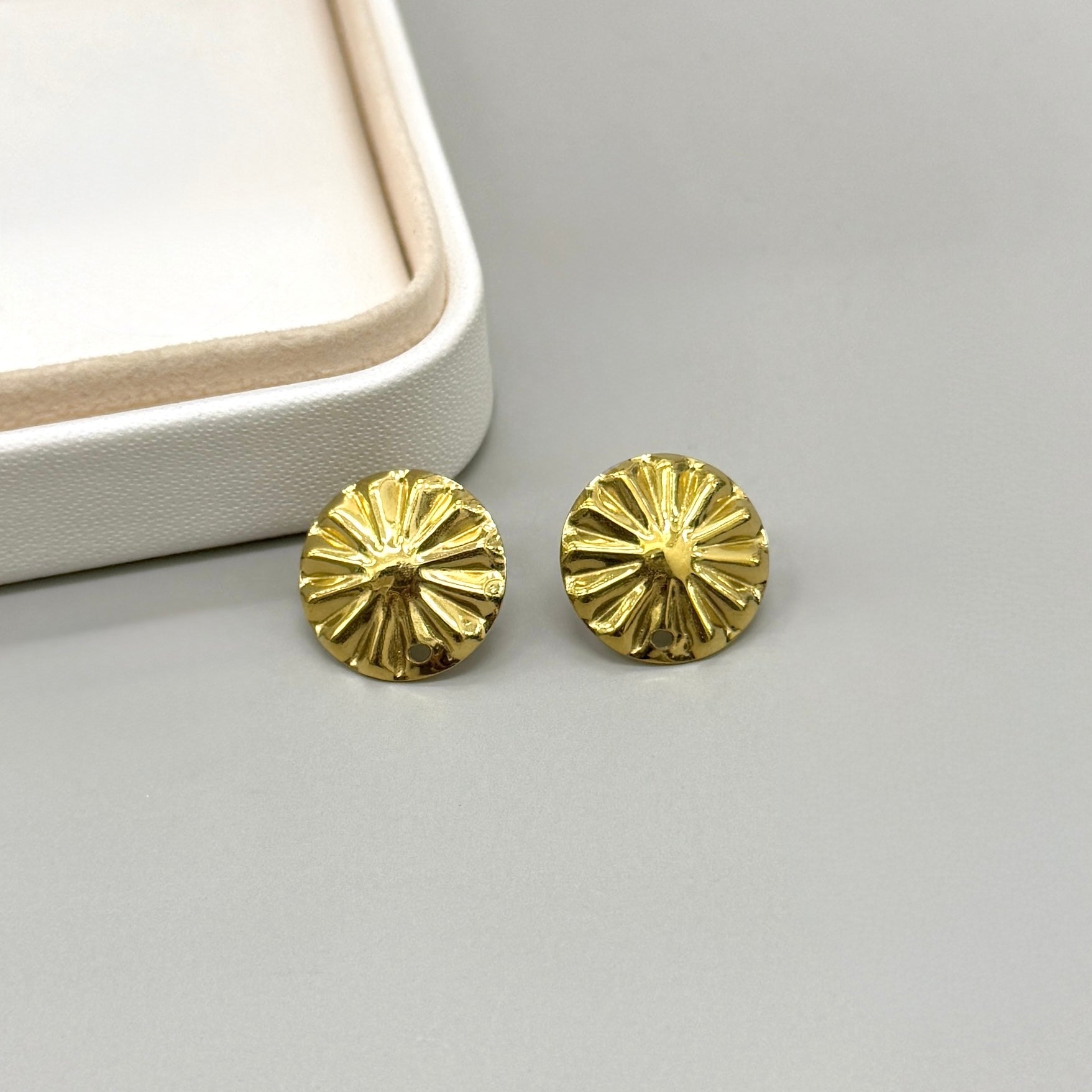 BASE DE ARO | CIRCULO DISEÑO | ACERO | BAÑO DE ORO 18K | 17MM