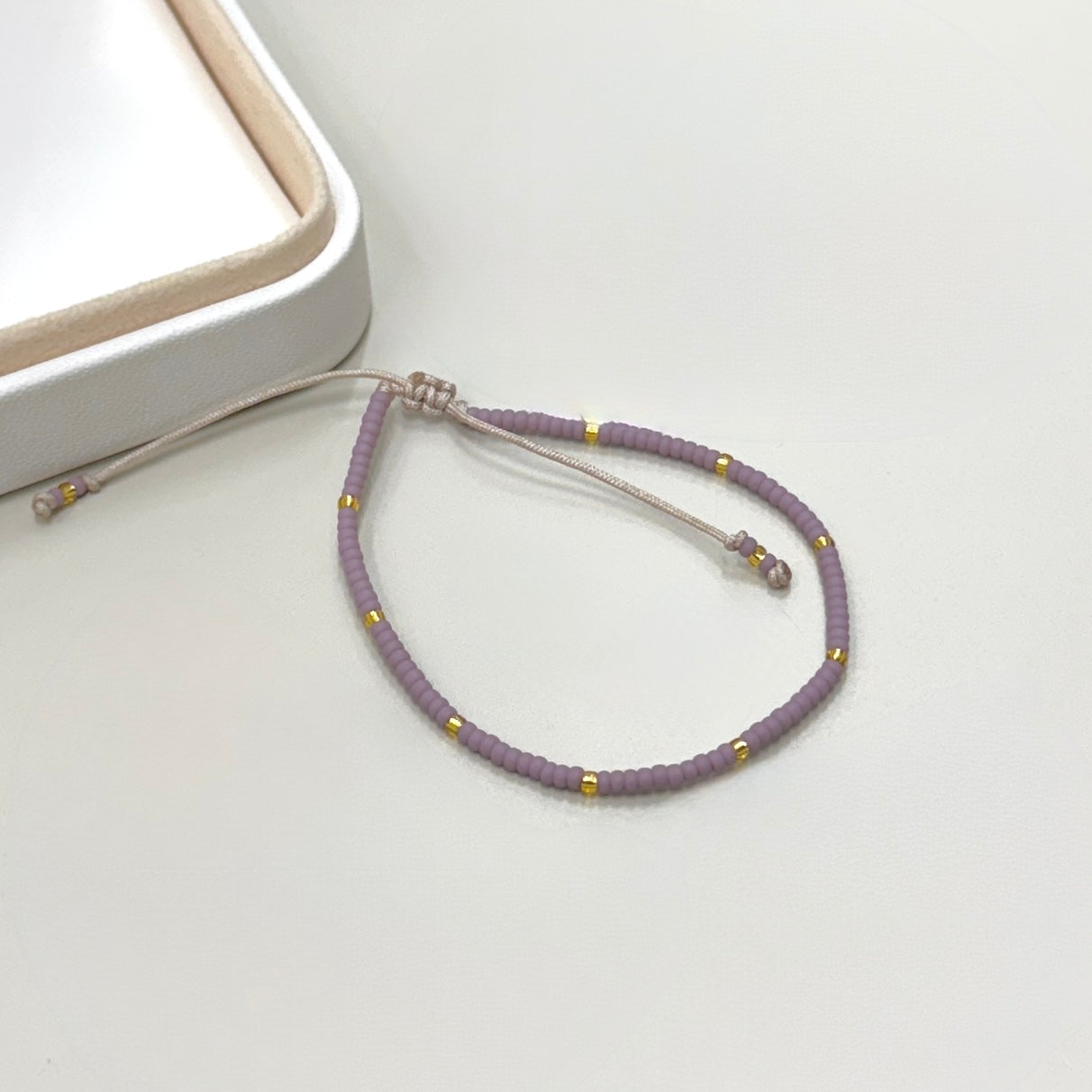 PULSERA MALVA | LUNAM