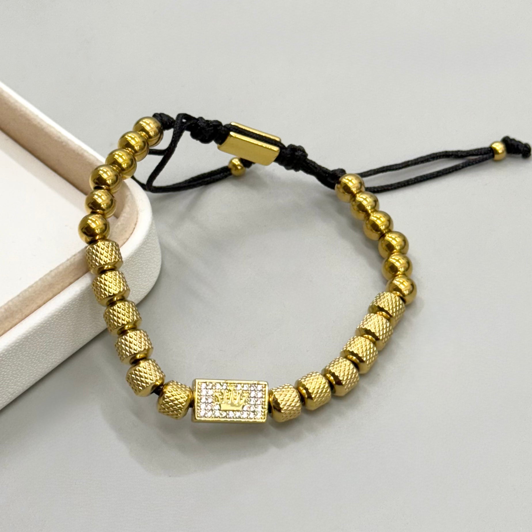 PULSERA HILO | CORONA CON STRASS