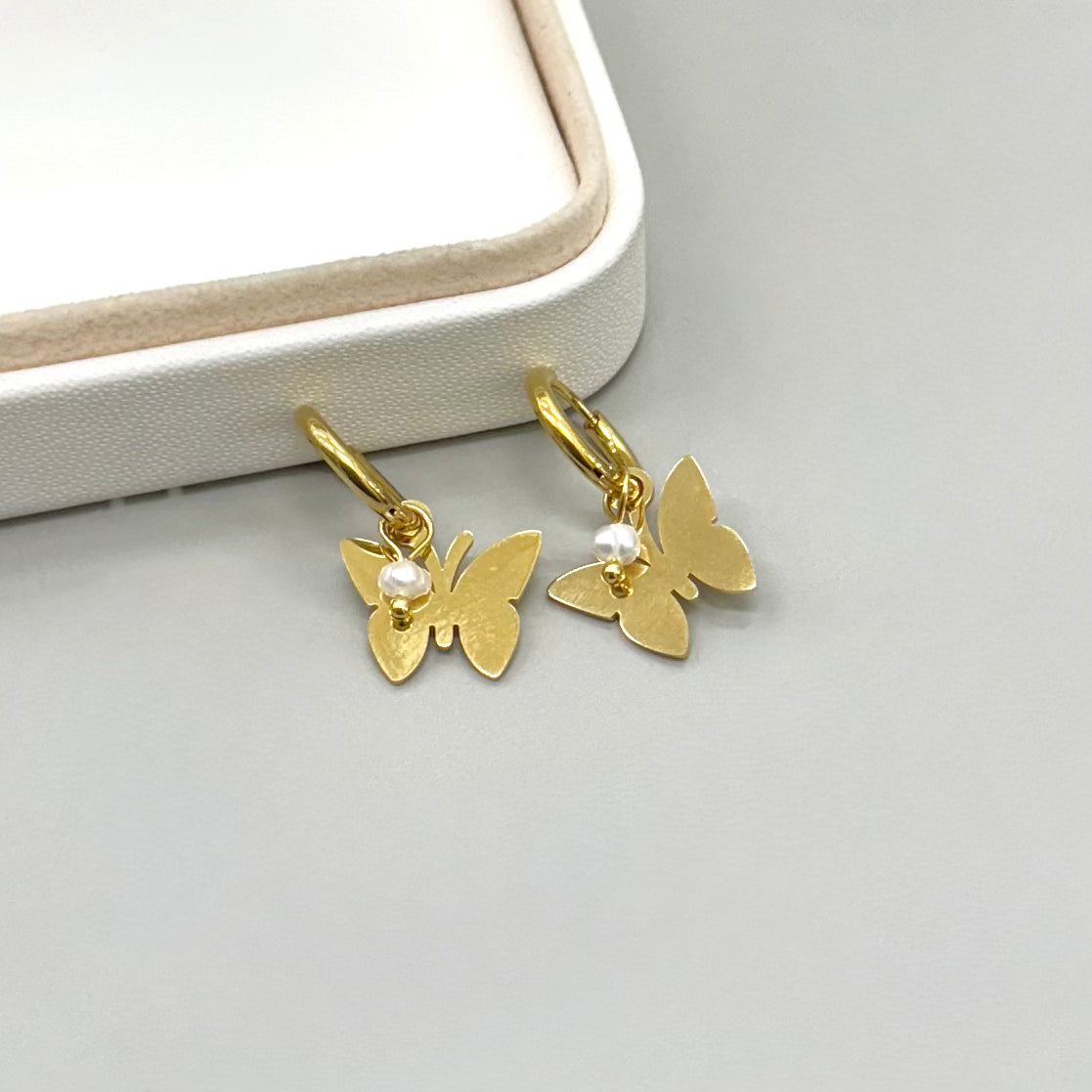 AROS | ARGOLLA CON COLGANTE DE MARIPOSA Y MINI PERLA