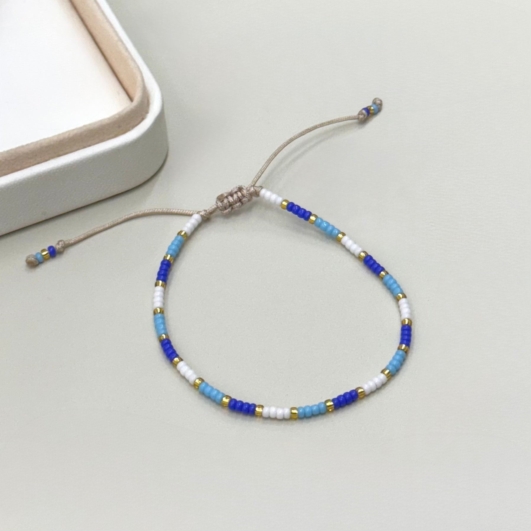 PULSERA MIX AZUL Y BLANCO | LUNAM