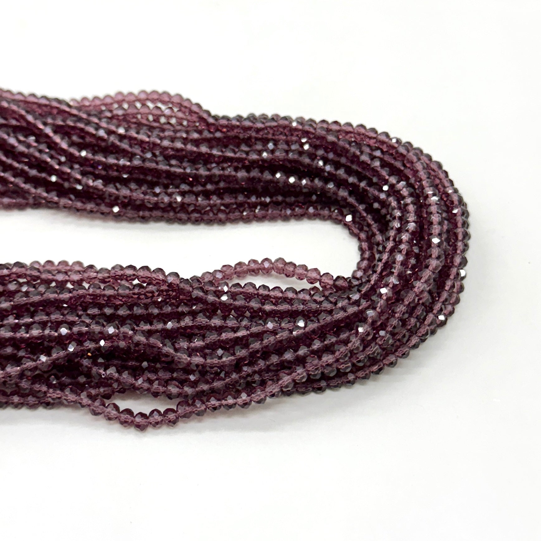 CRISTAL CHATO| 4.3MM | MORADO CIRUELA TRASLUCIDO