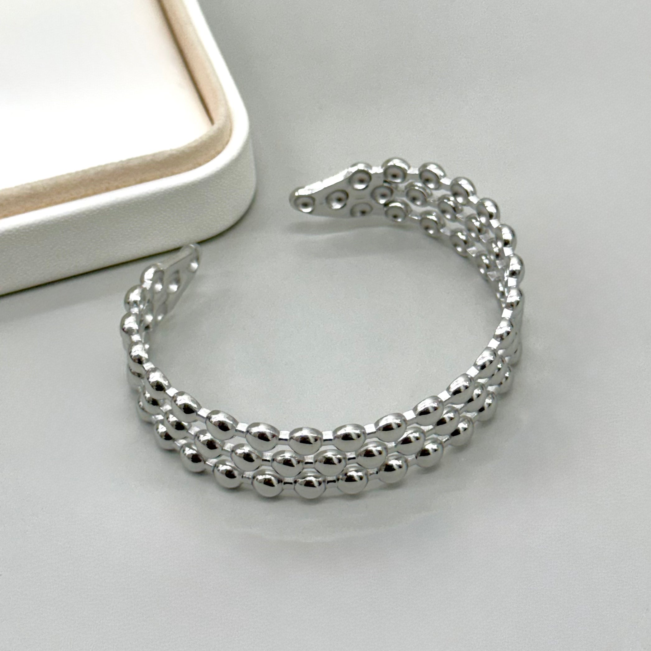 PULSERA RIGIDA | TRES LINEAS DISEÑO BOLITAS