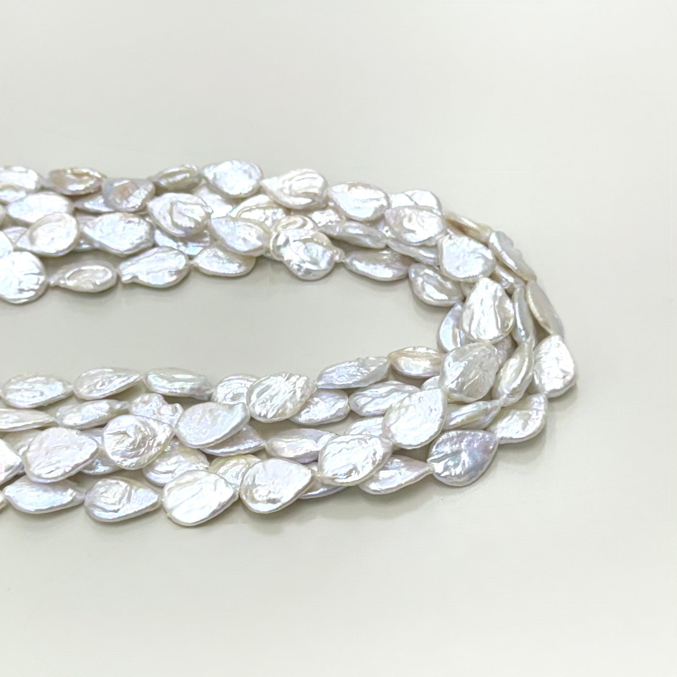 PERLA DE RIO | GOTA PLANA BRILLANTE 14MM