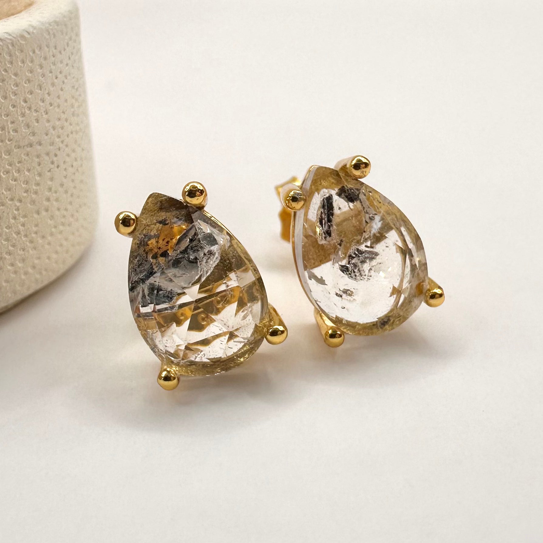 AROS “REINA” | DIAMANTE HERKIMER | BAÑO DE ORO 14K