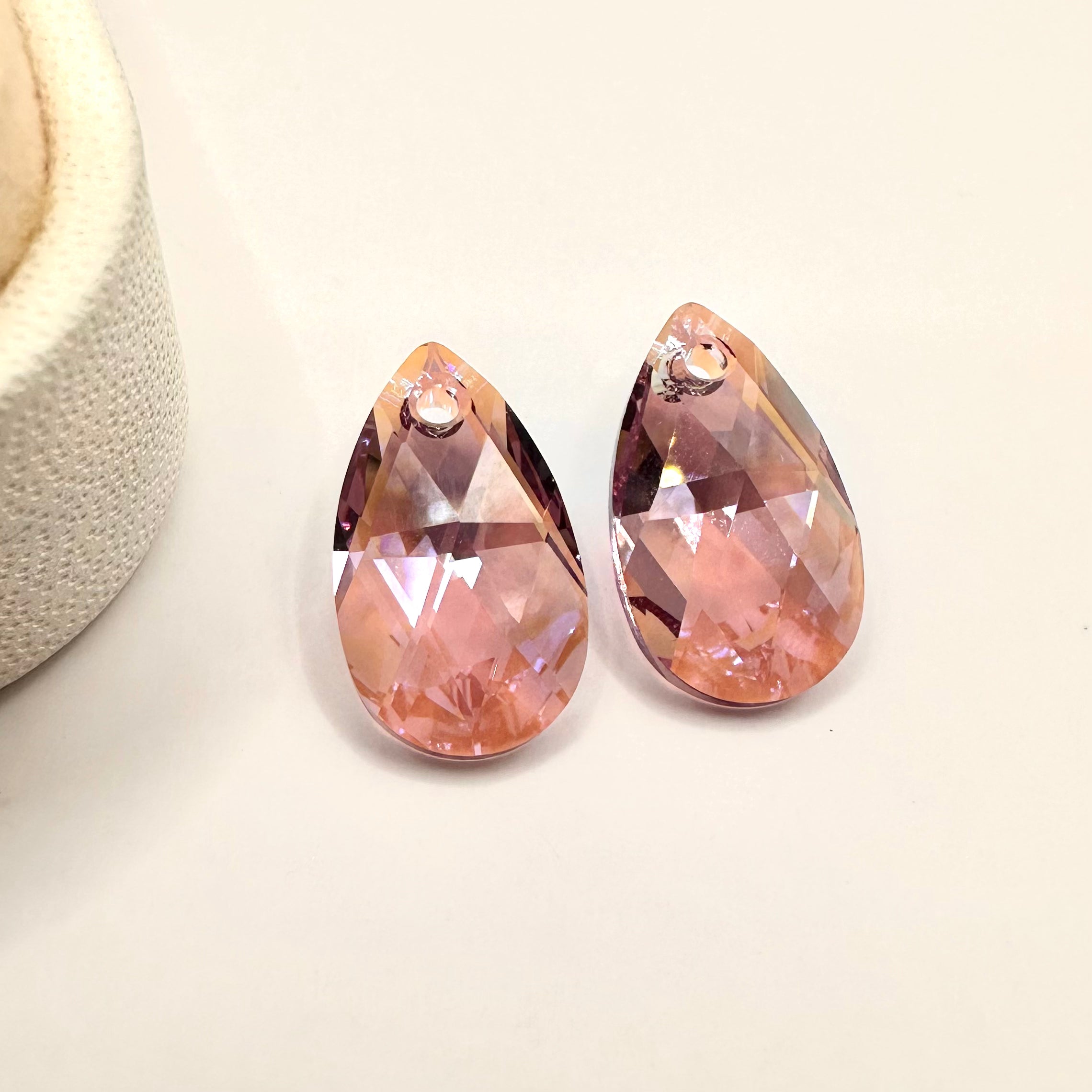 SWAROVSKI CRYSTALS | COLGANTE TEARDROP | 16MM