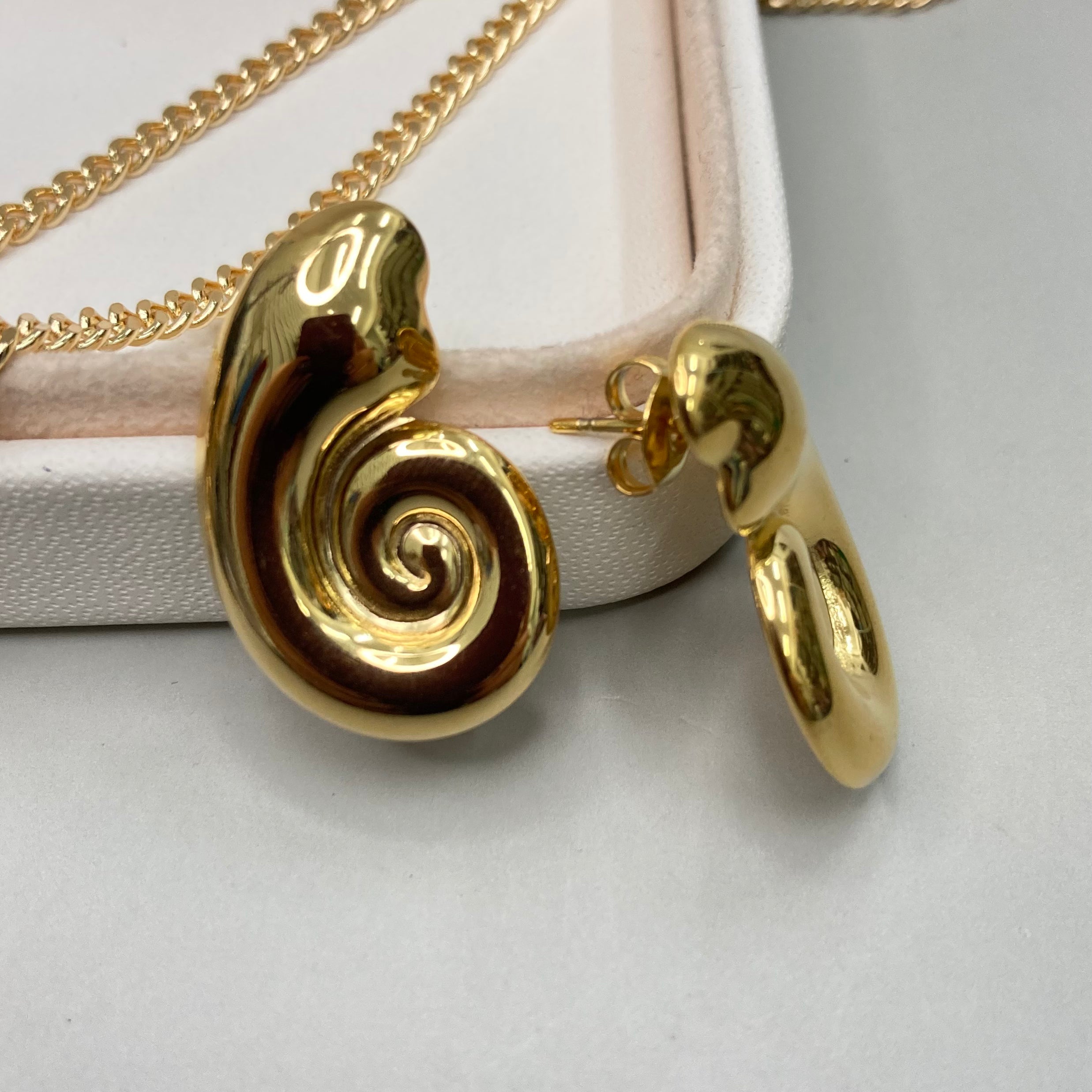 AROS | DISEÑO CARACOLA