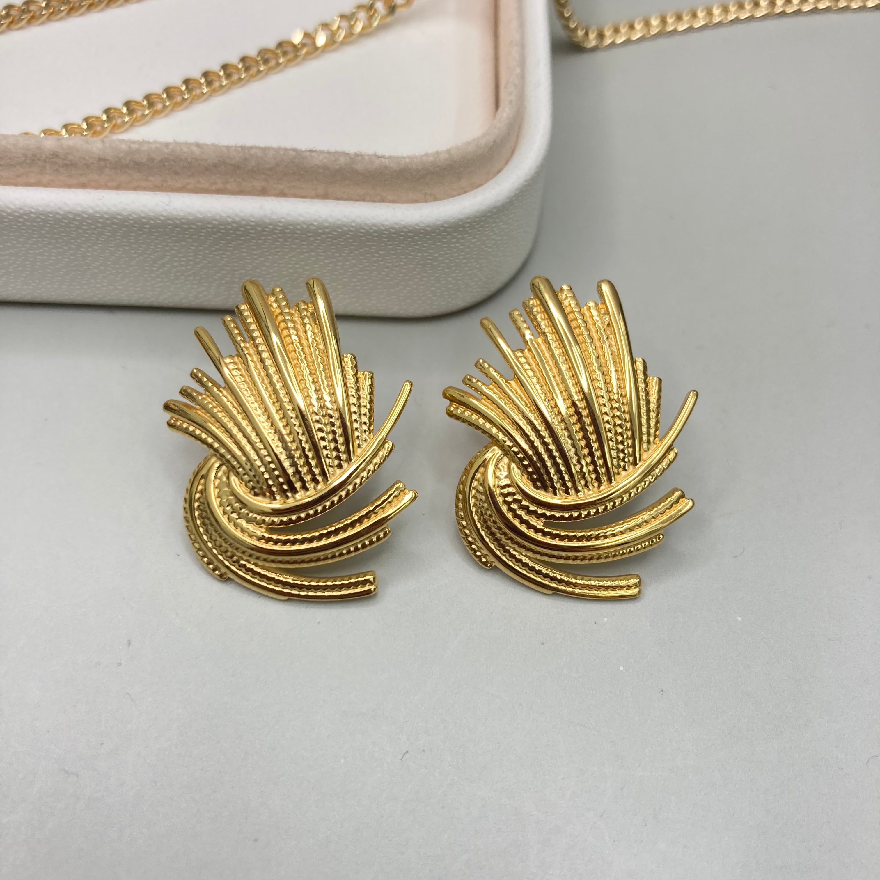 AROS | ABANICOS ESTILIZADOS