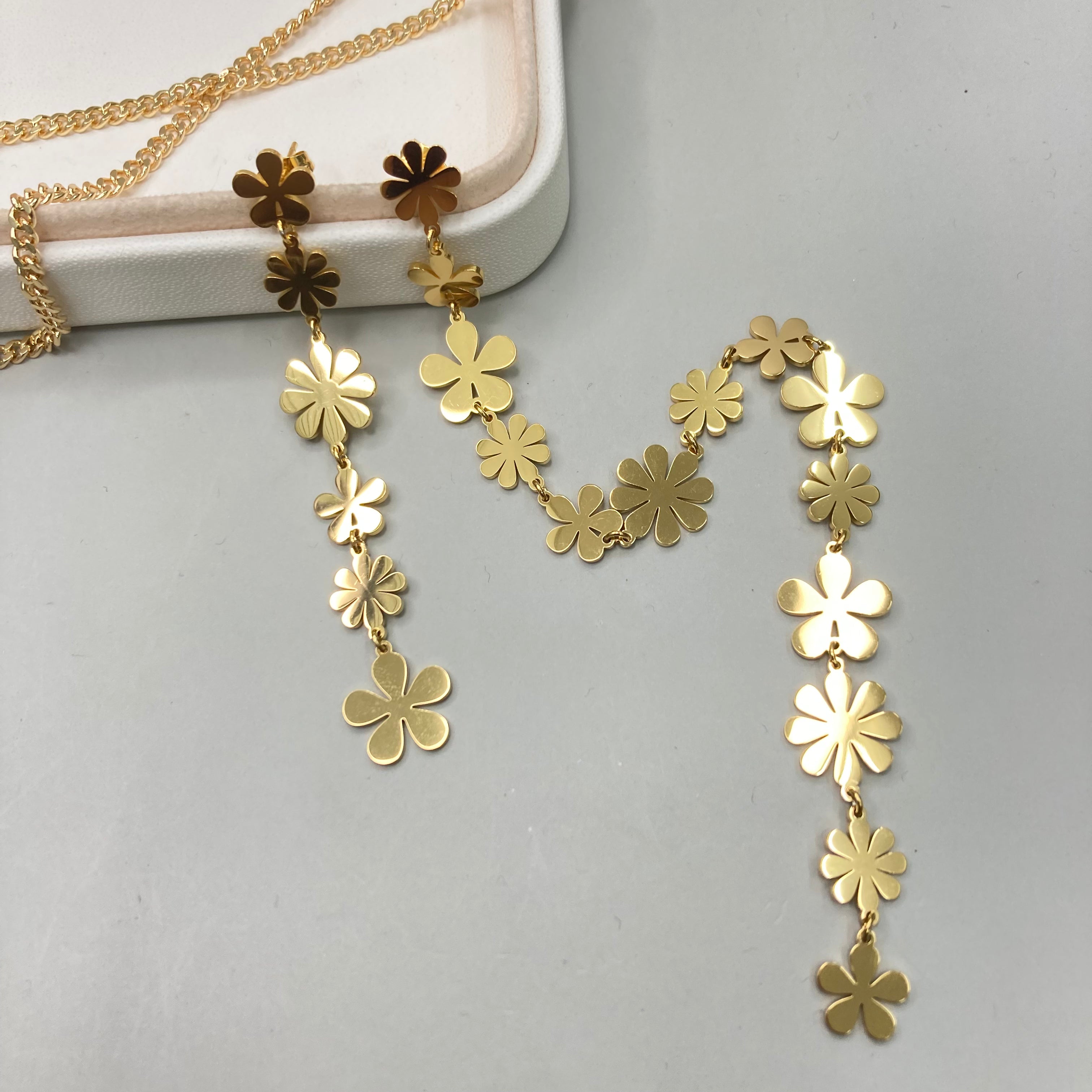 AROS | FLORES EN CADENA ASIMETRICO