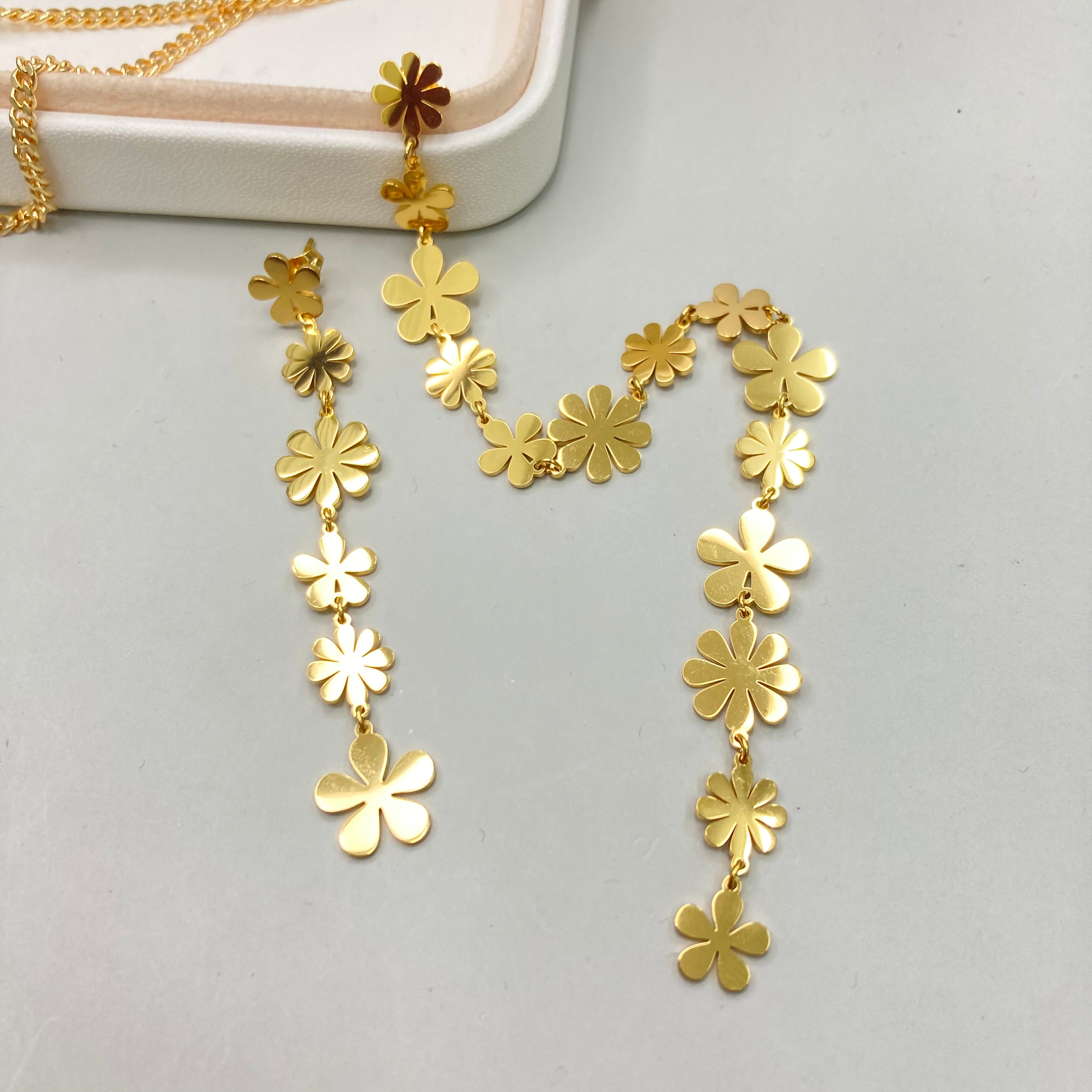 AROS | FLORES EN CADENA ASIMETRICO