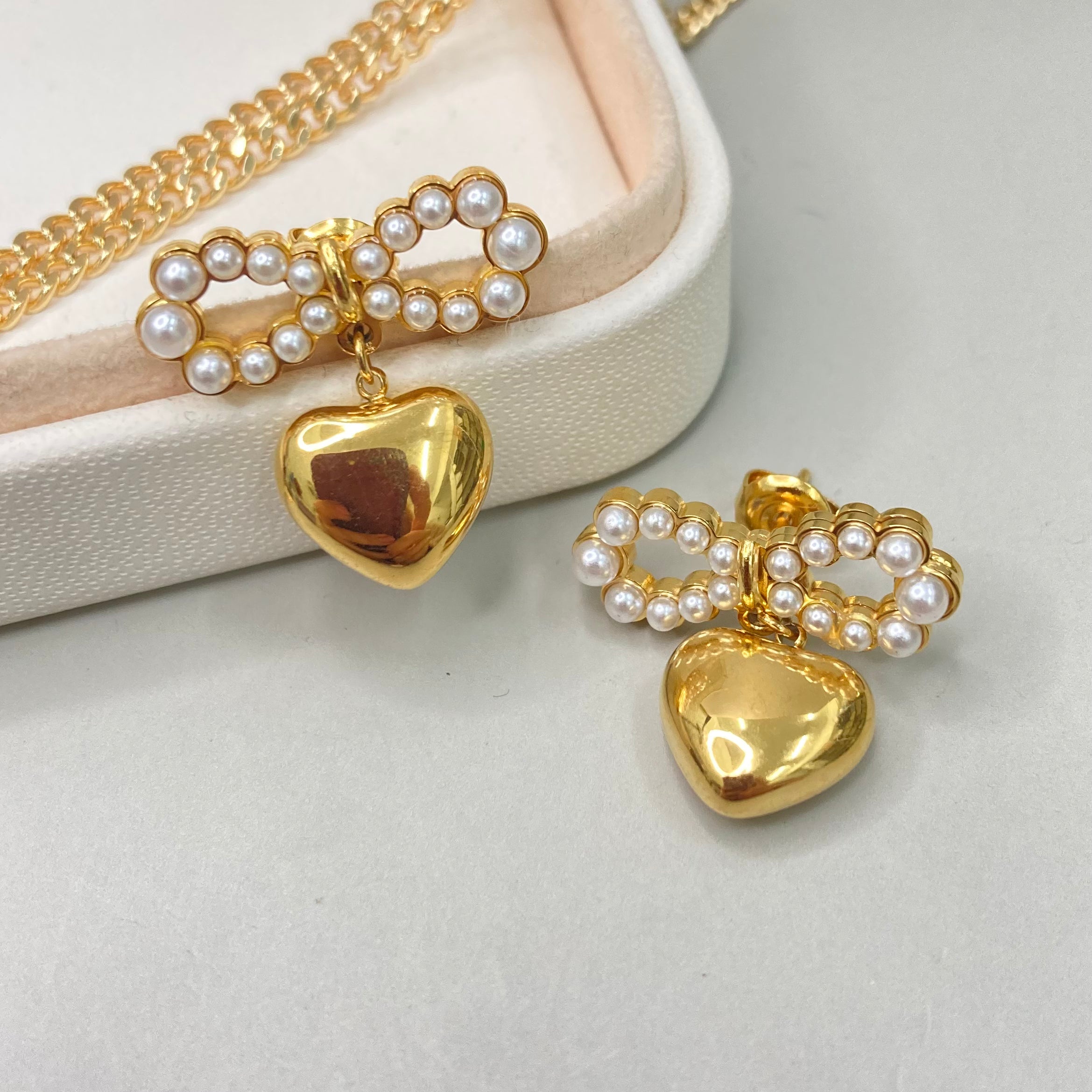 AROS | DISEÑO INFINITO CON MINI PERLAS Y DIJE DE CORAZÓN