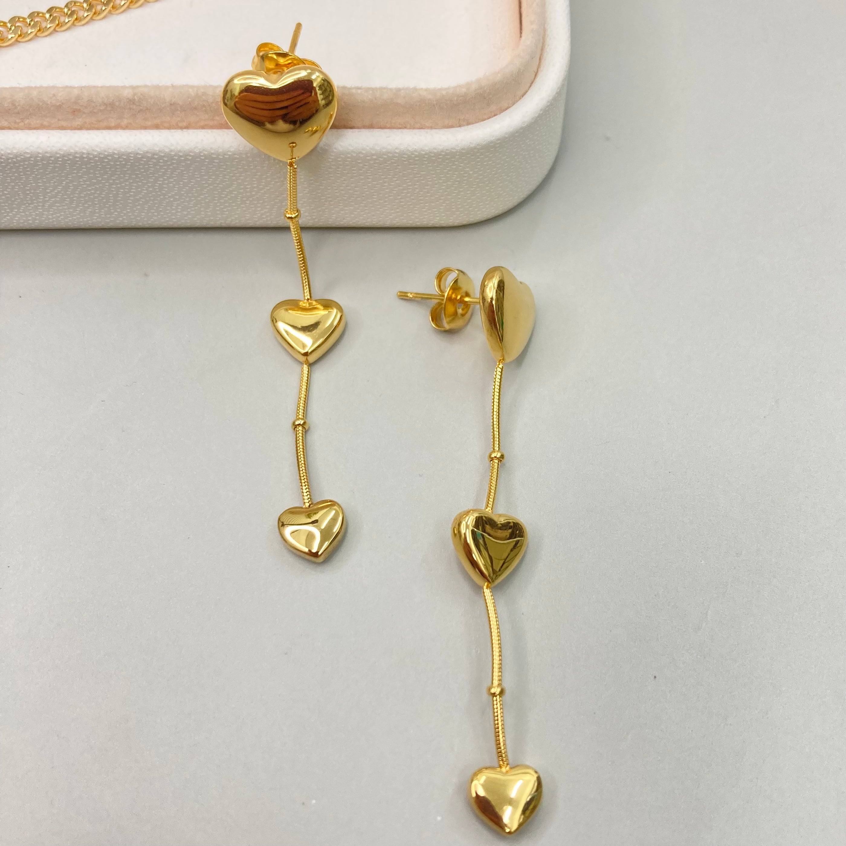 AROS | TRES CORAZONES COLGANTES