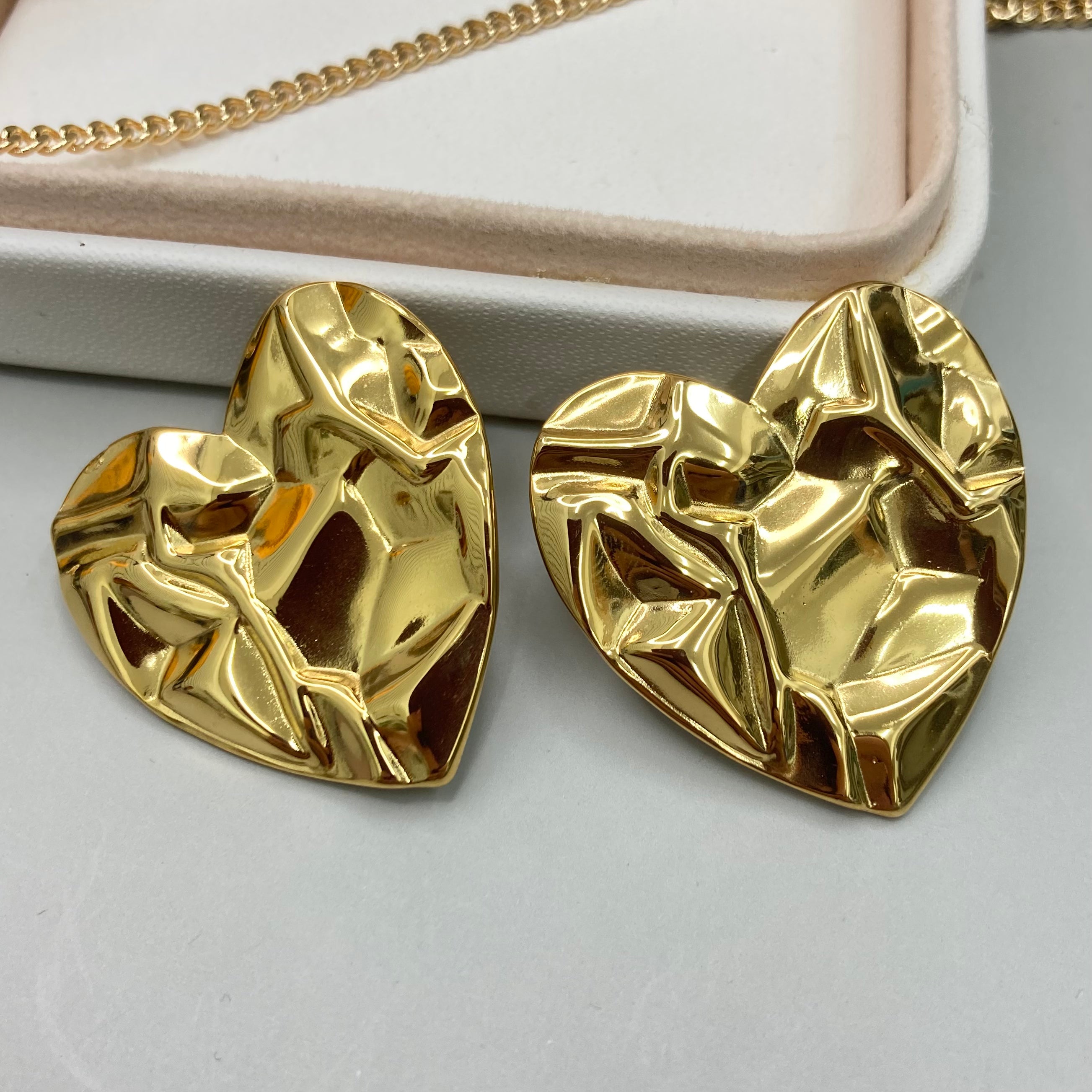 AROS | CORAZON CHUNKY TEXTURIZADO DORADO