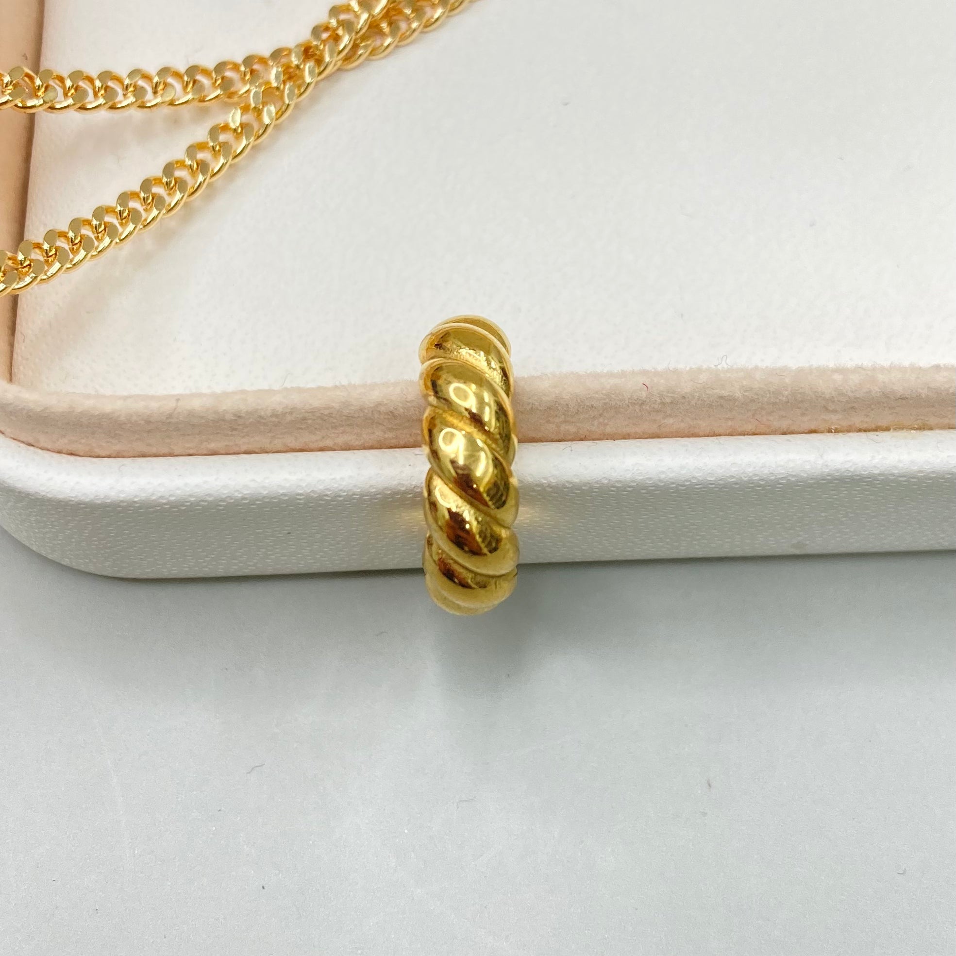EAR CUFF TRENZA DOBLE DORADA| BAÑO DE ORO 18K