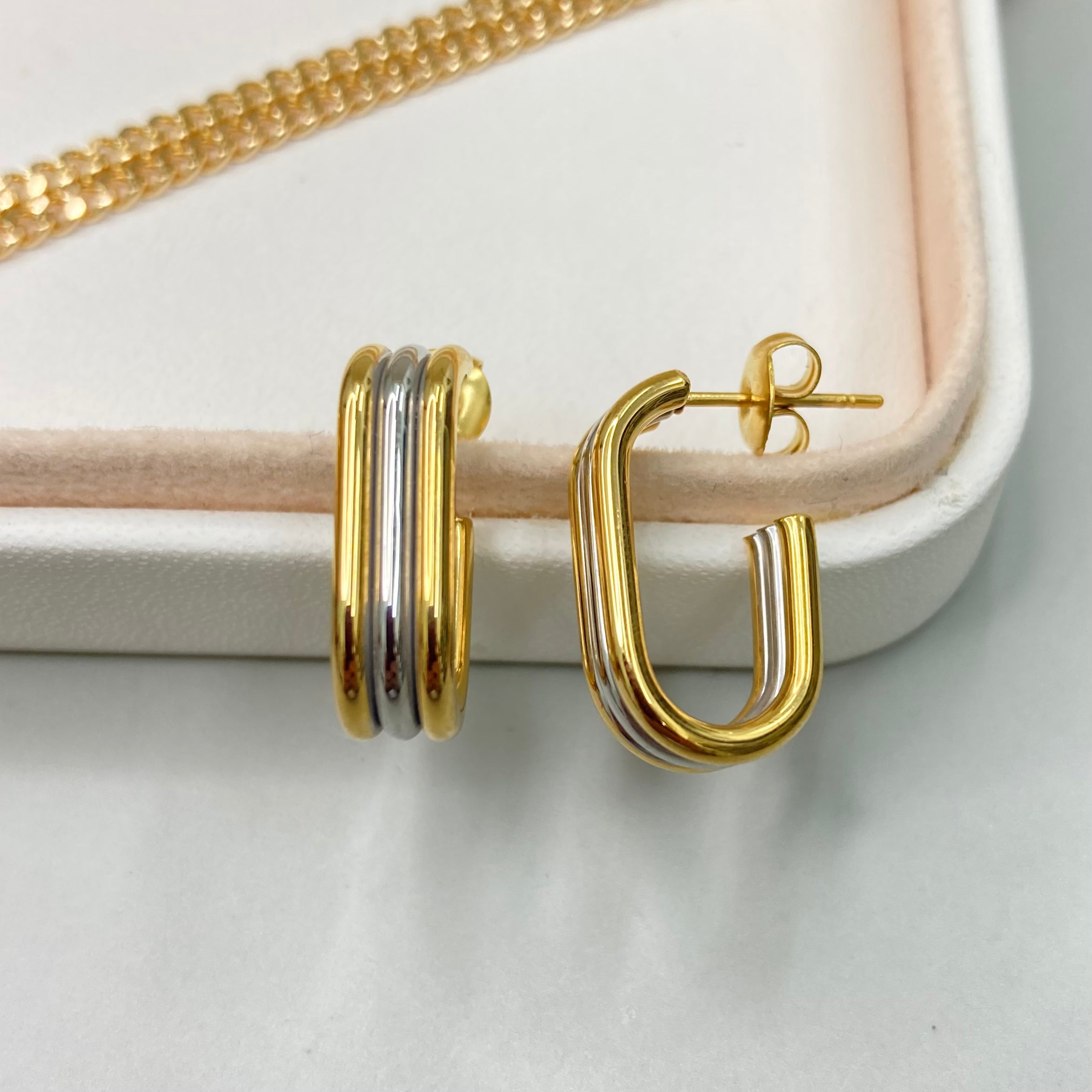 AROS | FORMA DE J