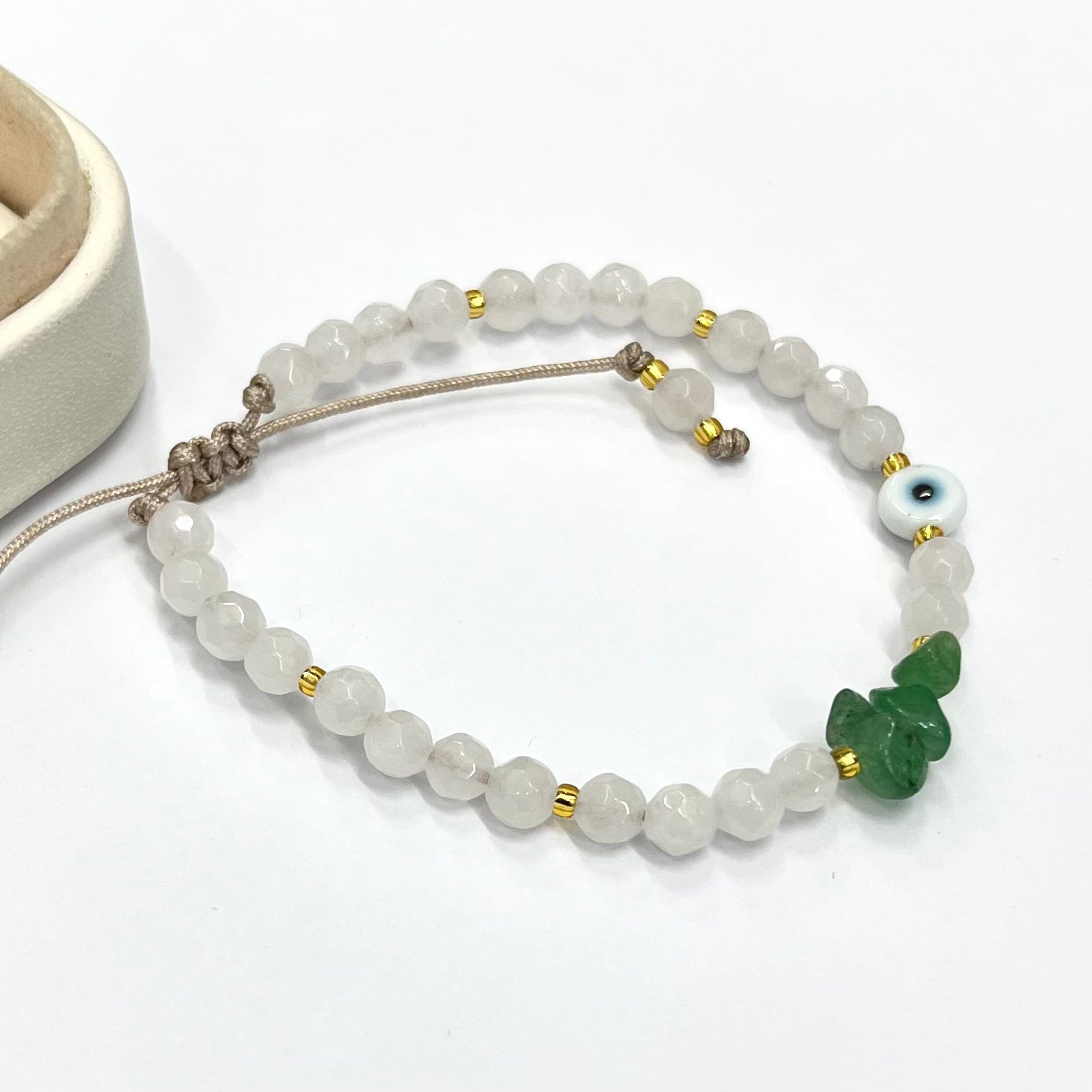 PULSERA BLANCA | CHIP JADE | LUNAM