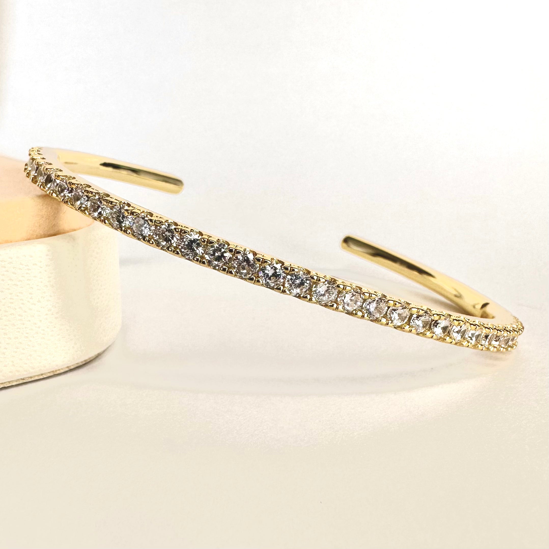 PULSERA UNA LINEA | BAÑO DE ORO 14K | 16CM