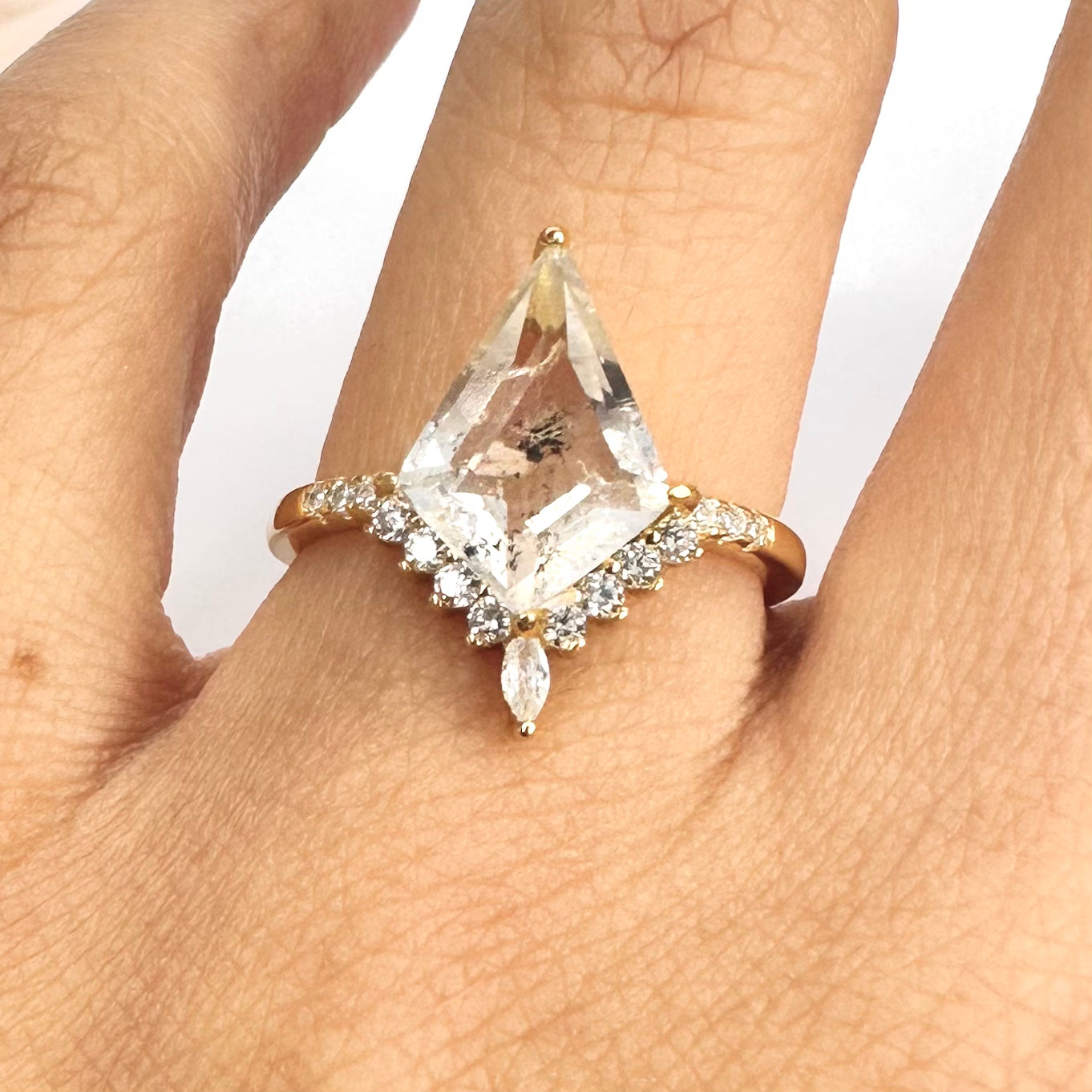 ANILLO “COMETA” | DIAMANTE HERKIMER | BAÑO DE ORO 14K