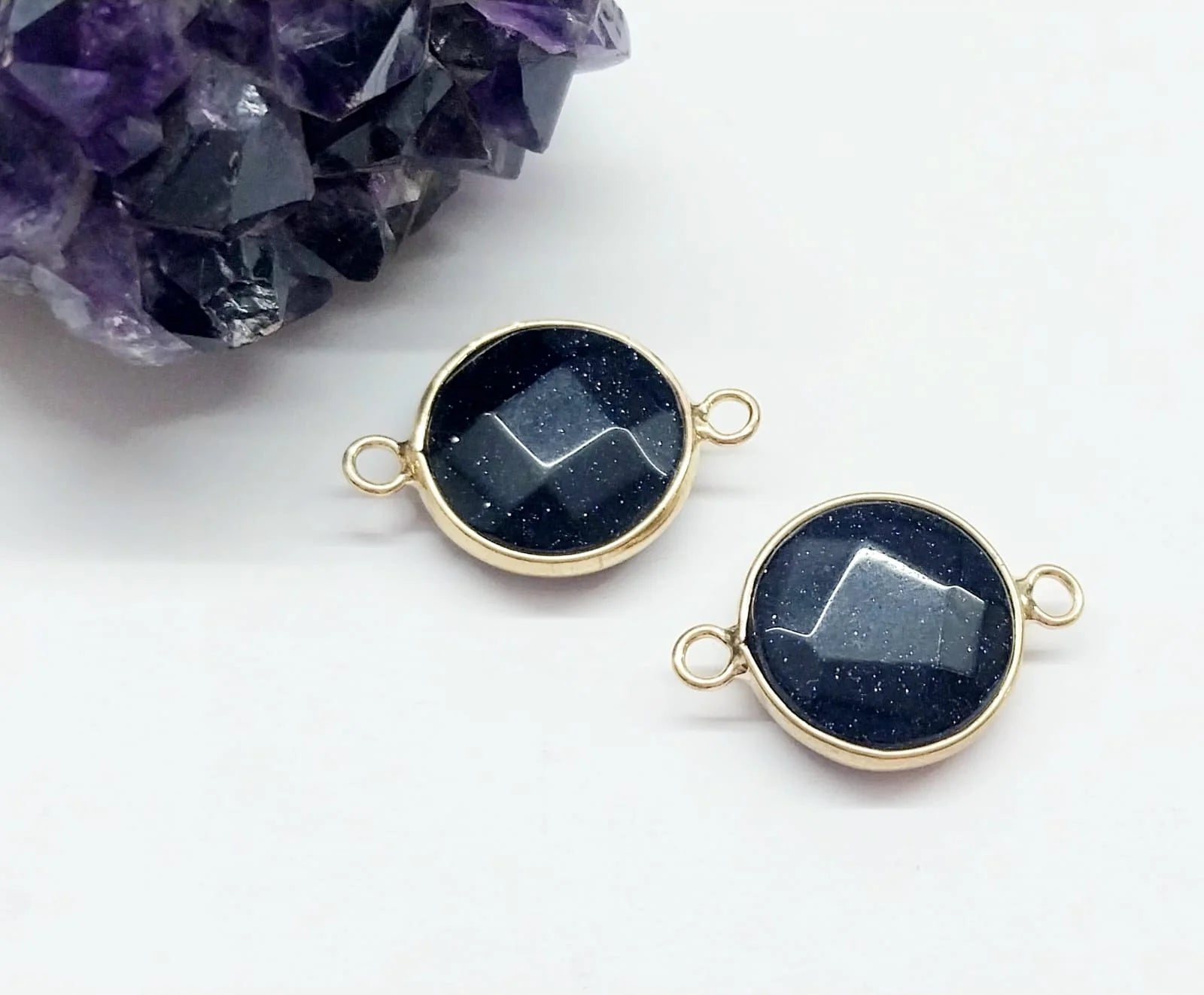 CONECTOR DE PIEDRA | BORDE DORADO | 25MM | REDONDO