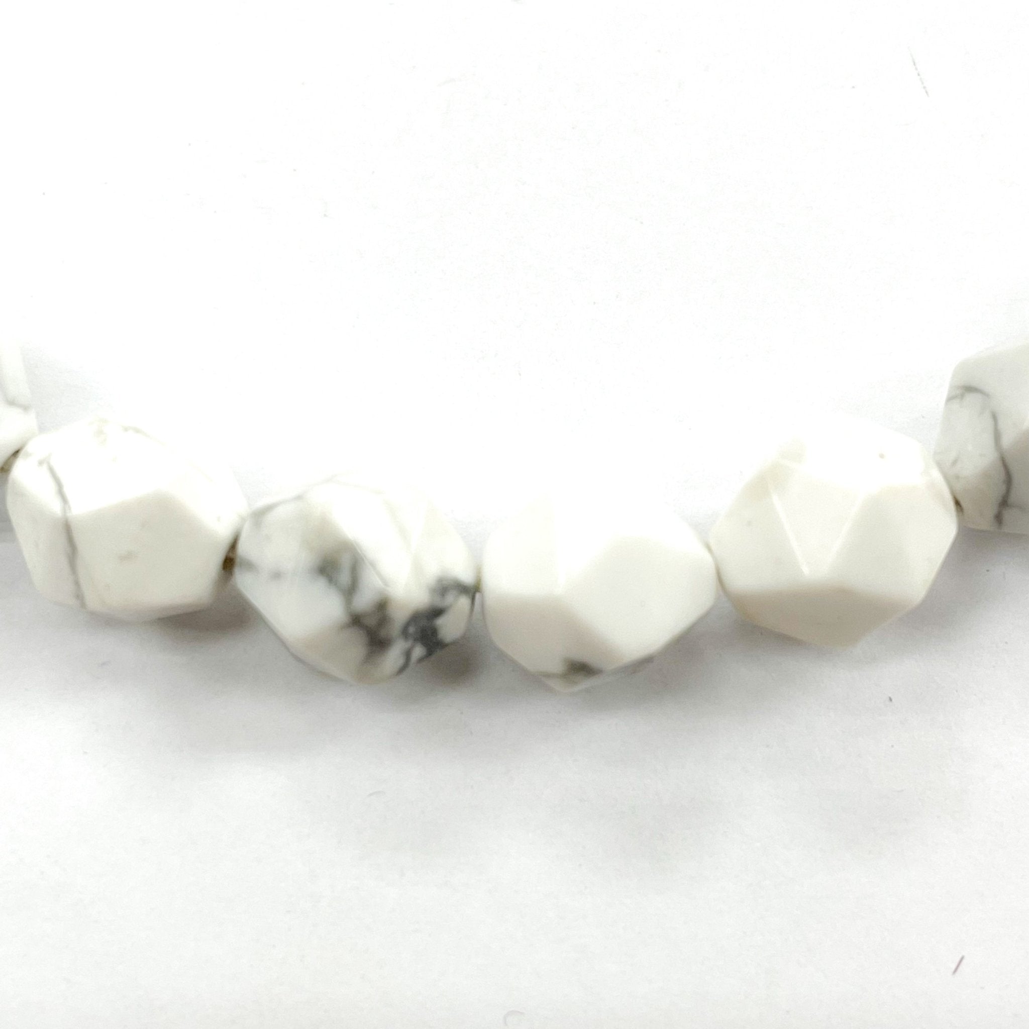 PIEDRA HEXAGONAL | 10MM | HOWLITA BLANCA