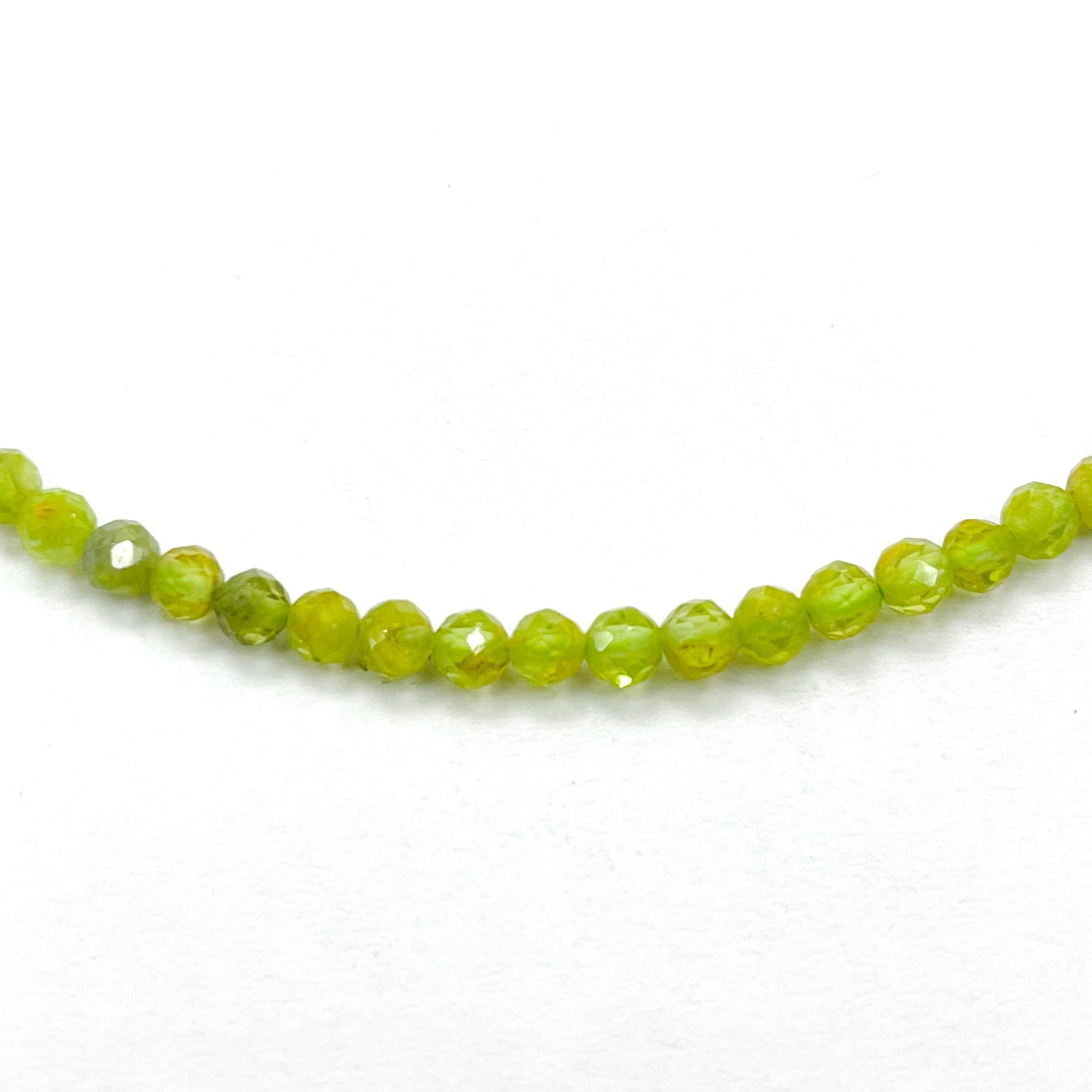 PIEDRAS NATURALES | MINI | PERIDOTO | 3MM