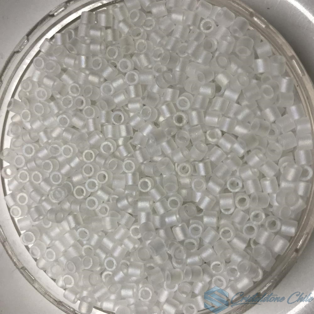 Miyuki Delica Beads 8/0 | 851DB | Blanco Opalescente (C9)