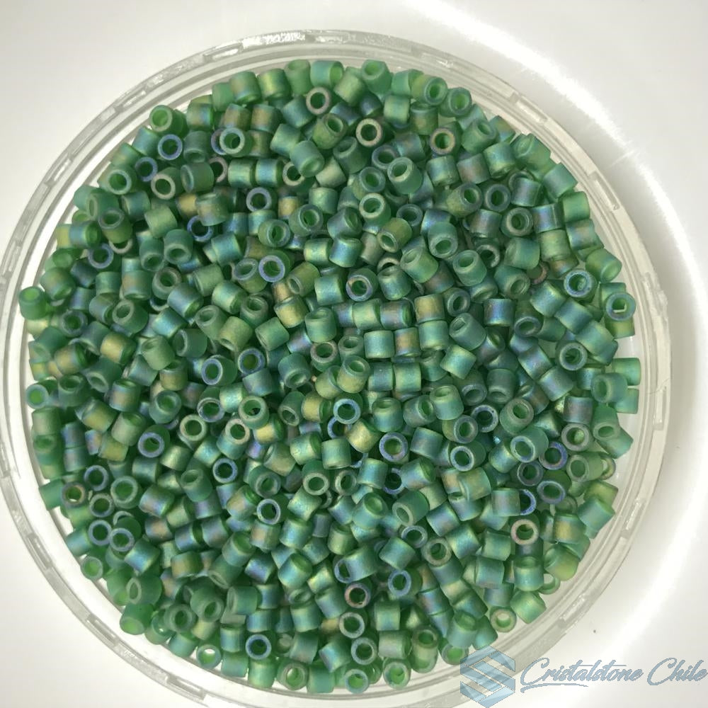 Miyuki Delica Beads 8/0 | 858DB | Verde matizado (C9)