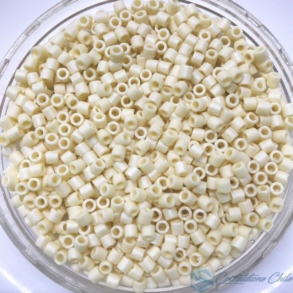 Miyuki Delica Beads 8/0 | 883DB | Crema matte (C10)